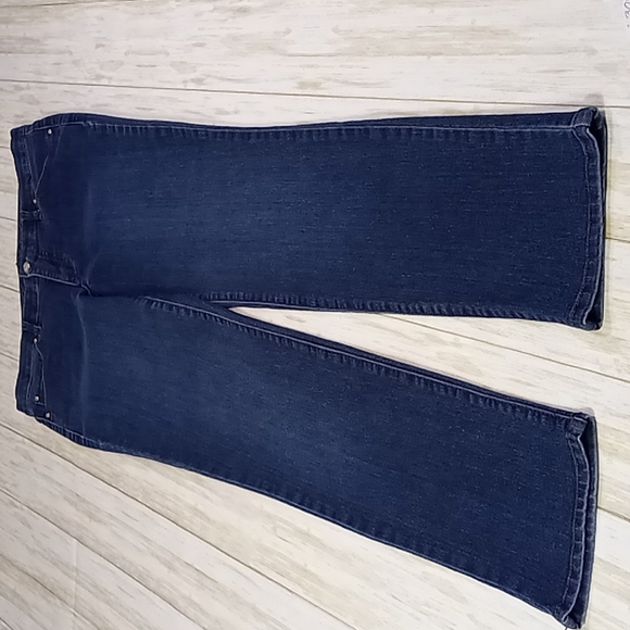 J M Collection Mid-Rise Tapered Leg Blue Jeans Size 8 - Picture 8 of 16